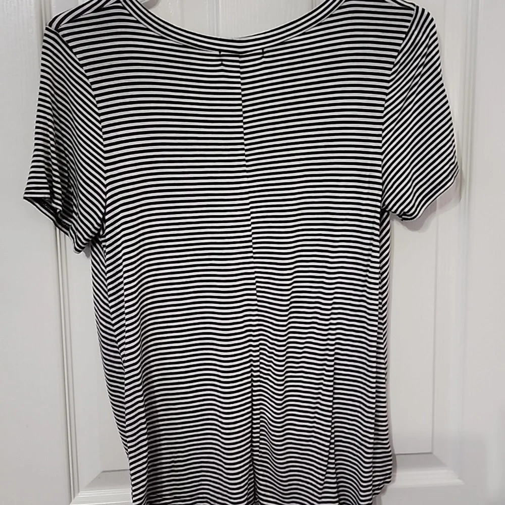 Atticute Striped Knot Front Top - Picture 4 of 5